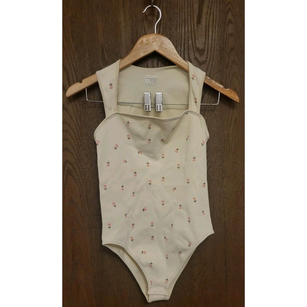 OQQ Women’s Rose Print Square Neck Bodysuit Size Medium